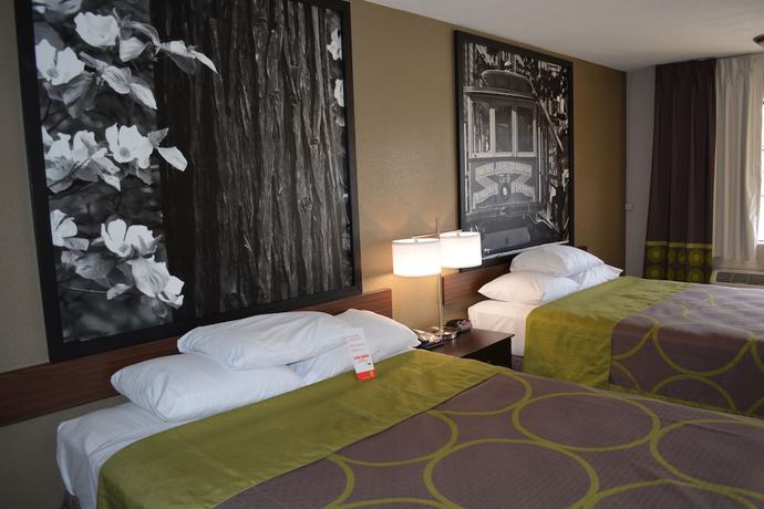 Imagen de la habitación del Hotel Super 8 By Wyndham Salinas. Foto 2