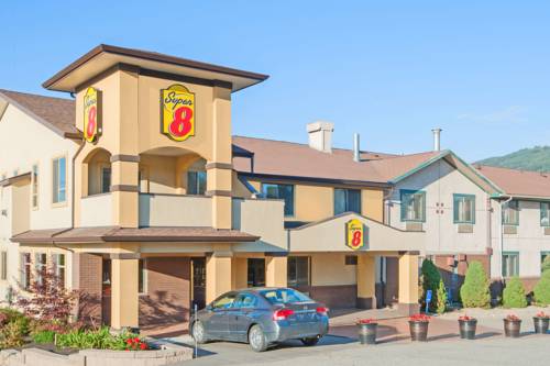 Imagen general del Hotel Super 8 By Wyndham Salmon Arm. Foto 1