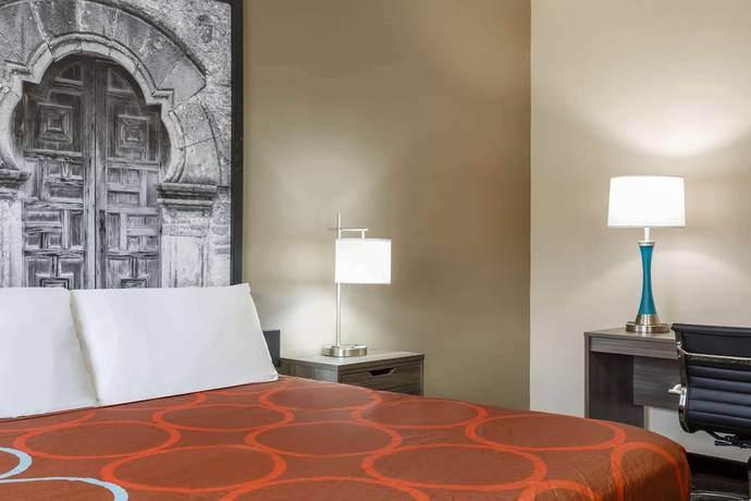 Imagen de la habitación del Hotel Super 8 By Wyndham San Antonio Airport North. Foto 15