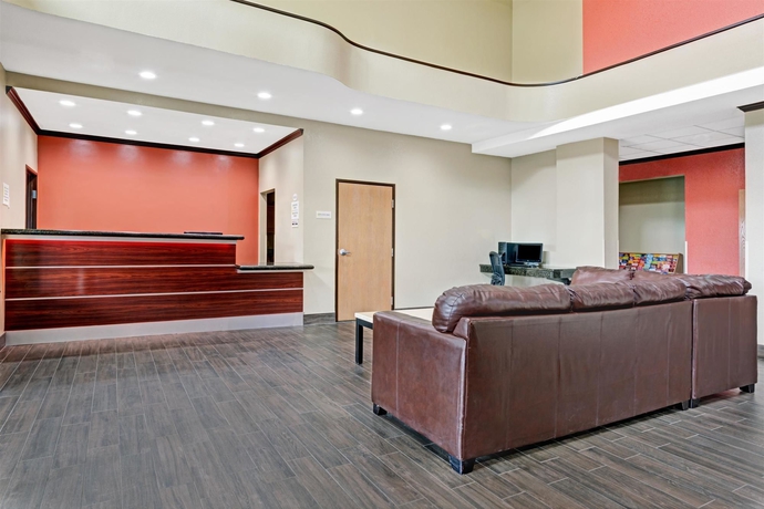 Imagen de los interiores del Hotel Super 8 By Wyndham San Antonio/alamodome Area. Foto 13