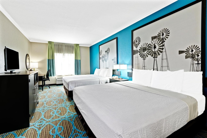 Imagen de la habitación del Hotel Super 8 By Wyndham San Antonio/alamodome Area. Foto 10