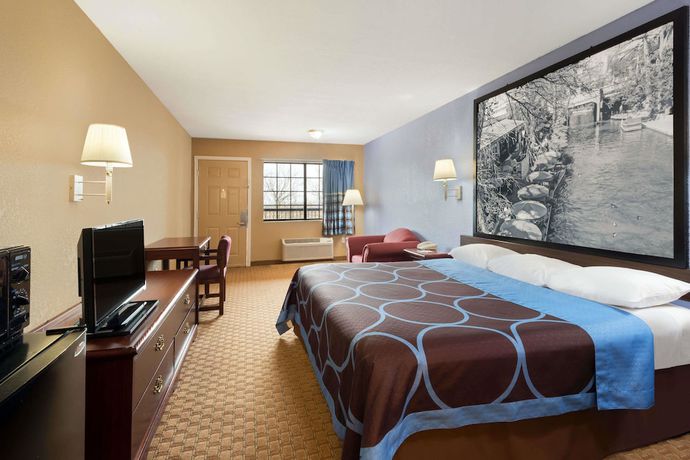 Imagen de la habitación del Hotel Super 8 By Wyndham San Antonio/riverwalk Area. Foto 9
