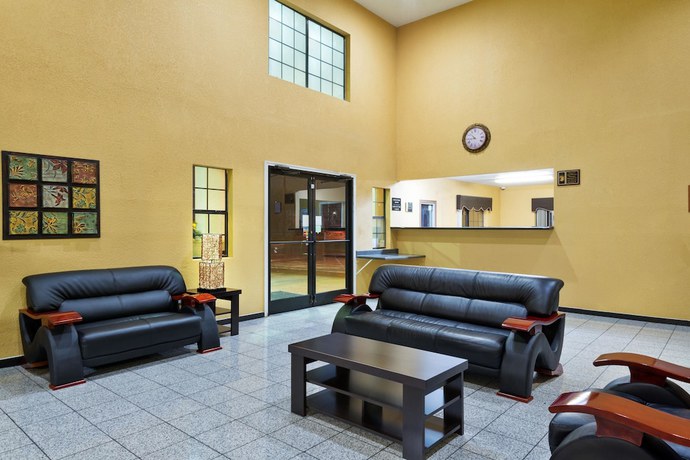 Imagen de los interiores del Hotel Super 8 By Wyndham San Antonio/riverwalk Area. Foto 19