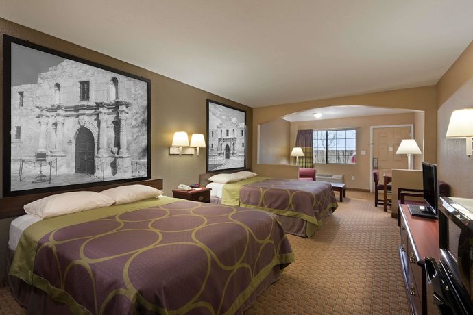 Imagen de la habitación del Hotel Super 8 By Wyndham San Antonio/riverwalk Area. Foto 14