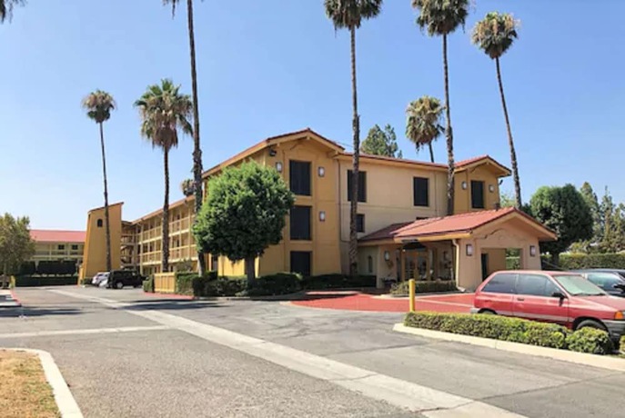 Imagen general del Hotel Super 8 By Wyndham San Bernardino. Foto 2