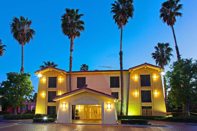 Imagen general del Hotel Super 8 By Wyndham San Bernardino. Foto 1