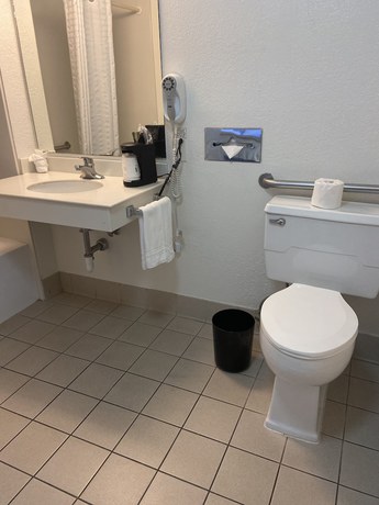Imagen de la habitación del Hotel Super 8 By Wyndham San Bernardino. Foto 16