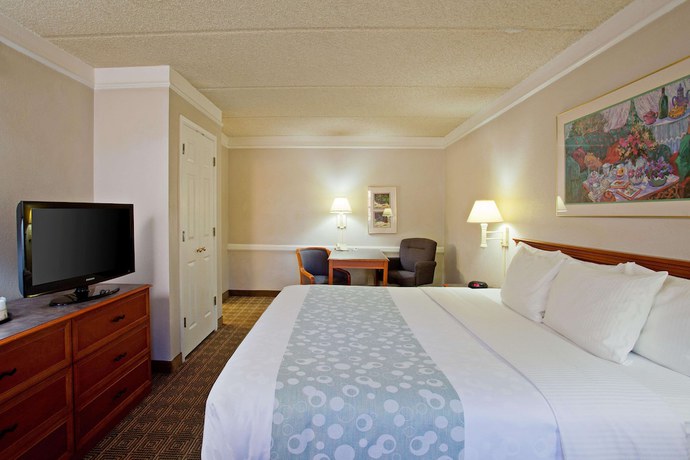 Imagen de la habitación del Hotel Super 8 By Wyndham San Bernardino. Foto 17