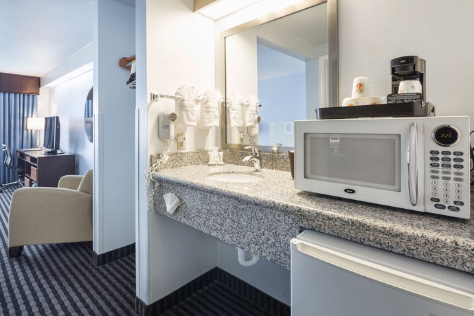 Imagen de la habitación del Hotel Super 8 By Wyndham San Bruno/ San Francisco (sfo) Airport. Foto 8