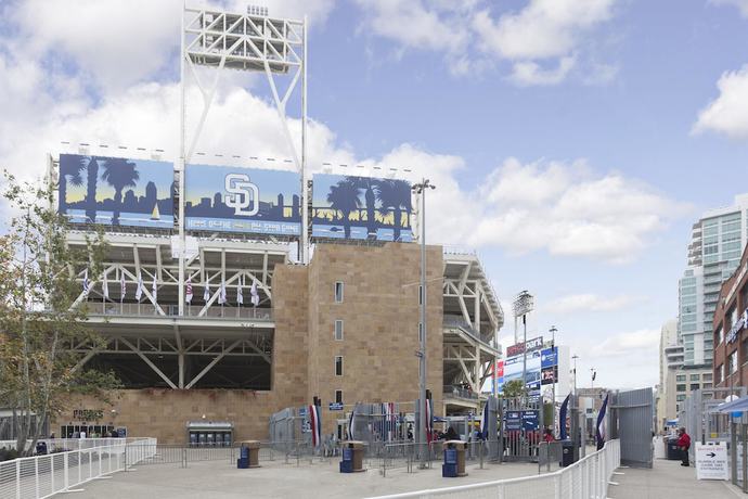 Imagen de los interiores del Hotel Super 8 By Wyndham San Diego Circle. Foto 17