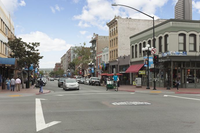 Imagen de los interiores del Hotel Super 8 By Wyndham San Diego Circle. Foto 18