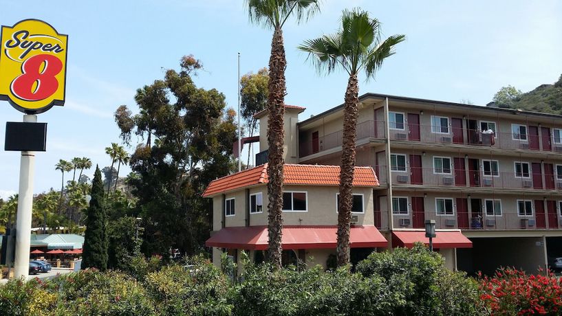 Imagen general del Hotel Super 8 By Wyndham San Diego Circle. Foto 2