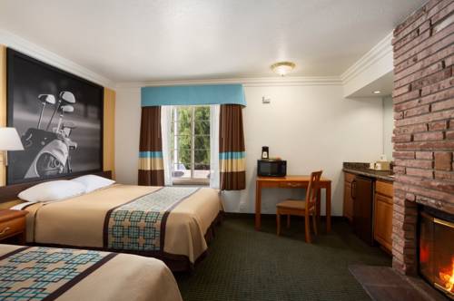 Imagen de la habitación del Hotel Super 8 By Wyndham Santa Clarita/valencia. Foto 14