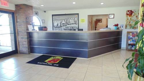 Imagen de la habitación del Hotel Super 8 By Wyndham Sapulpa/tulsa Area. Foto 1