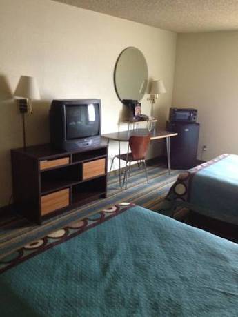 Imagen de la habitación del Hotel Super 8 By Wyndham Sapulpa/tulsa Area. Foto 6