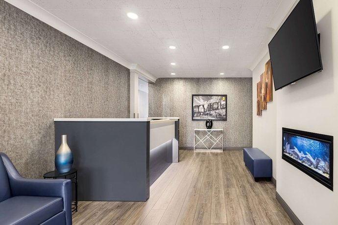 Imagen de los interiores del Hotel Super 8 By Wyndham Sarnia On. Foto 17