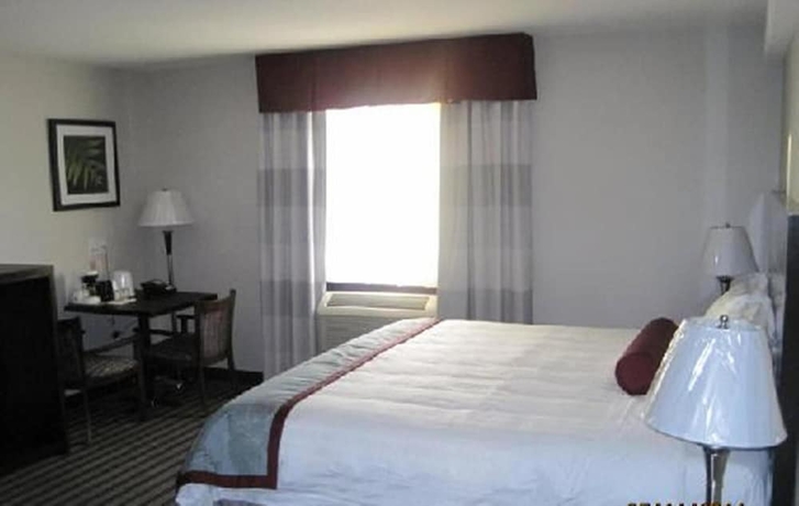 Imagen de la habitación del Hotel Super 8 By Wyndham Saskatoon Near Downtown. Foto 6
