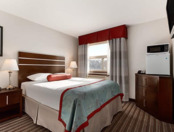 Imagen de la habitación del Hotel Super 8 By Wyndham Saskatoon Near Downtown. Foto 11
