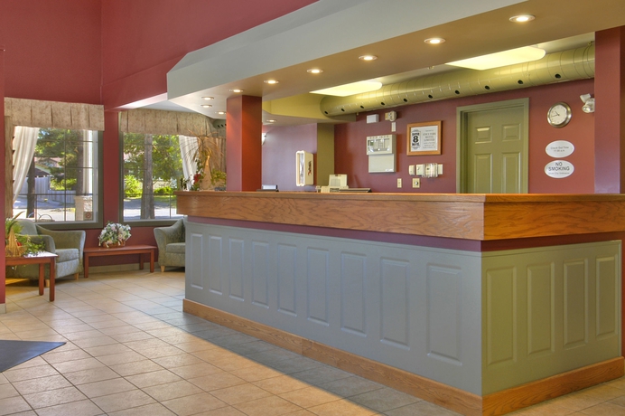 Imagen de los interiores del Hotel Super 8 By Wyndham Sault Ste Marie On. Foto 10