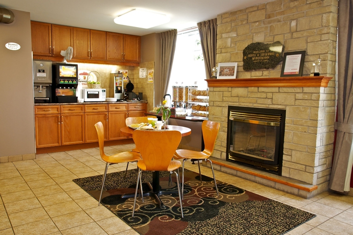 Imagen del bar/restaurante del Hotel Super 8 By Wyndham Sault Ste Marie On. Foto 2