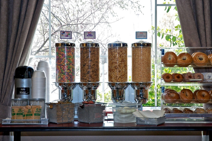 Imagen del bar/restaurante del Hotel Super 8 By Wyndham Sault Ste Marie On. Foto 3