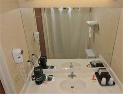 Imagen de la habitación del Hotel Super 8 By Wyndham Searcy Ar. Foto 4