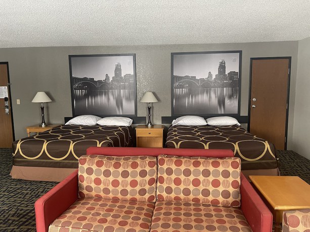 Imagen de la habitación del Hotel Super 8 By Wyndham Shakopee. Foto 8