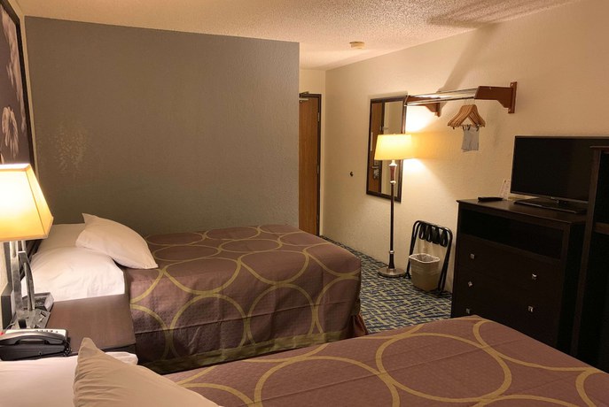 Imagen de la habitación del Hotel Super 8 By Wyndham Shakopee. Foto 13