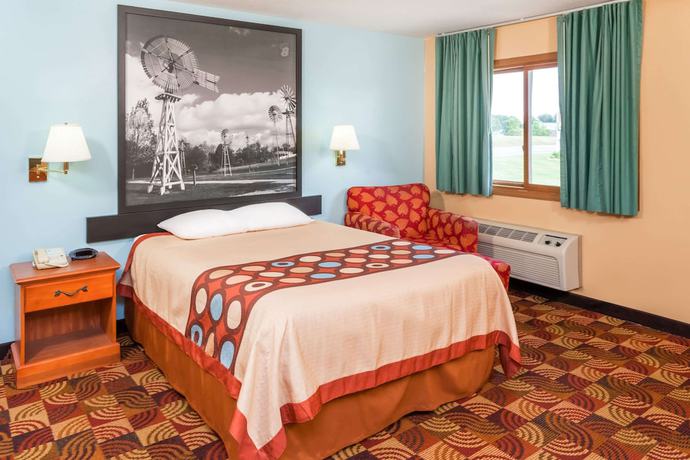 Imagen de la habitación del Hotel Super 8 By Wyndham Shipshewana. Foto 5