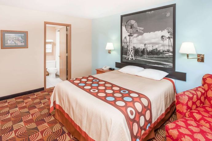 Imagen de la habitación del Hotel Super 8 By Wyndham Shipshewana. Foto 8