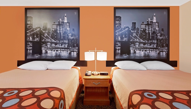 Imagen de la habitación del Hotel Super 8 By Wyndham Siloam Springs. Foto 9