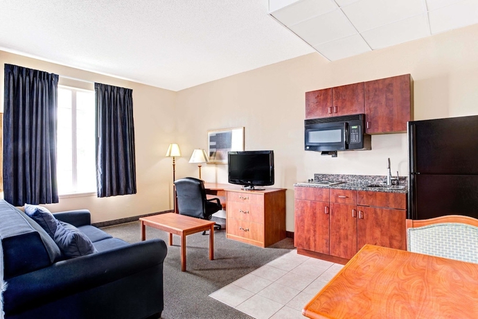 Imagen de la habitación del Hotel Super 8 By Wyndham Smithfield/selma. Foto 12