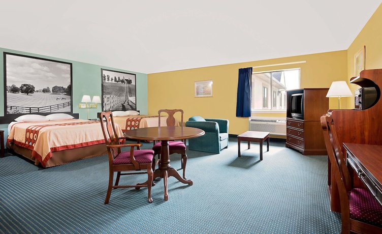 Imagen de la habitación del Hotel Super 8 By Wyndham Somerset. Foto 9