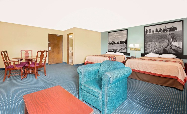 Imagen de la habitación del Hotel Super 8 By Wyndham Somerset. Foto 13