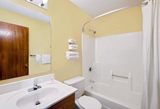 Imagen de la habitación del Hotel Super 8 By Wyndham Somerset. Foto 14