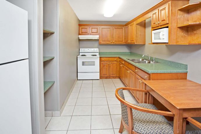 Imagen de la habitación del Hotel Super 8 By Wyndham South Bend. Foto 13