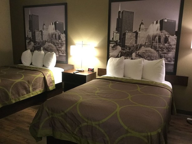 Imagen de la habitación del Hotel Super 8 By Wyndham South Holland. Foto 6