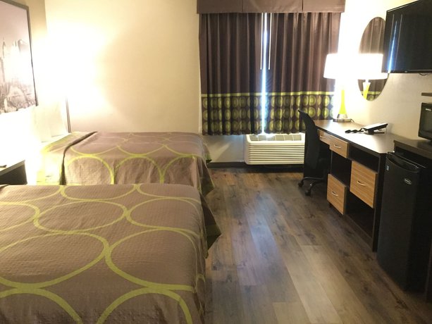 Imagen de la habitación del Hotel Super 8 By Wyndham South Holland. Foto 14
