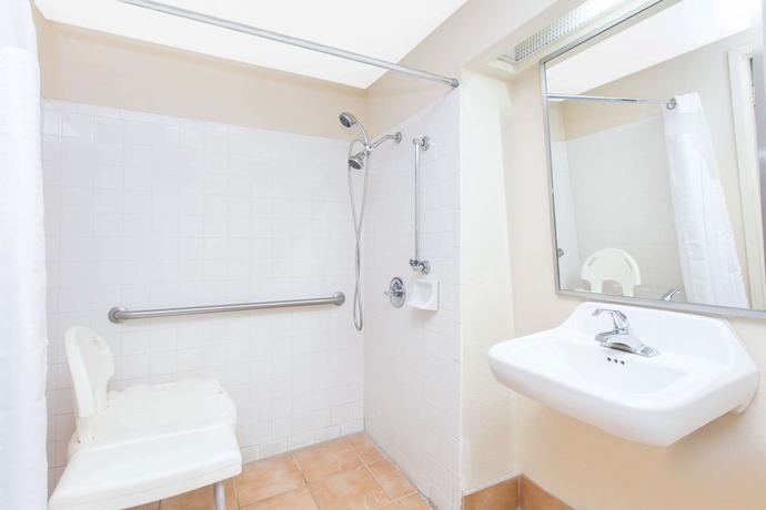 Imagen de la habitación del Hotel Super 8 By Wyndham Spartanburg/i-26 Exit 22. Foto 6