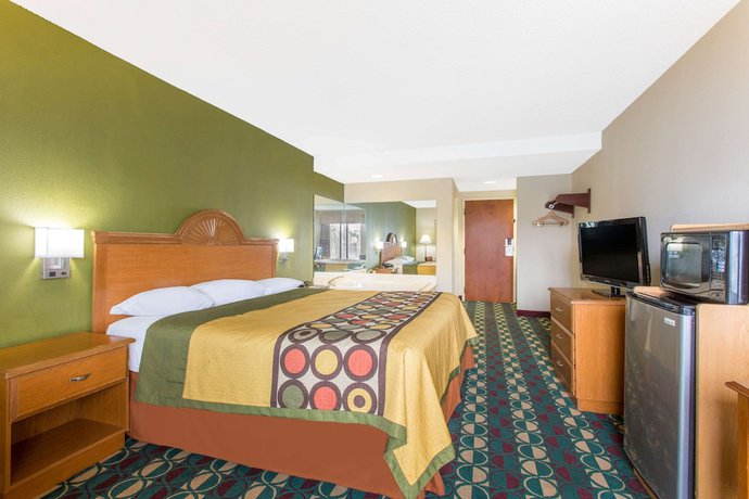 Imagen de la habitación del Hotel Super 8 By Wyndham Spartanburg/i-26 Exit 22. Foto 7