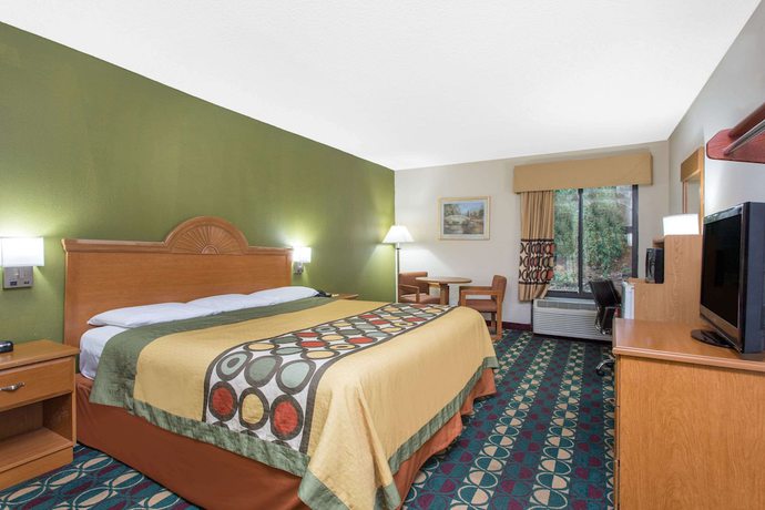 Imagen de la habitación del Hotel Super 8 By Wyndham Spartanburg/i-26 Exit 22. Foto 8