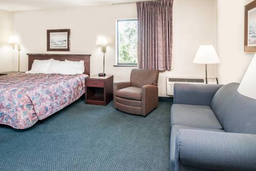 Imagen de la habitación del Hotel Super 8 By Wyndham Spokane Valley. Foto 11