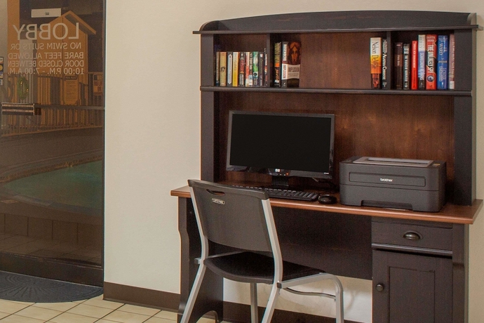 Imagen de los interiores del Hotel Super 8 By Wyndham Springdale Ar. Foto 15