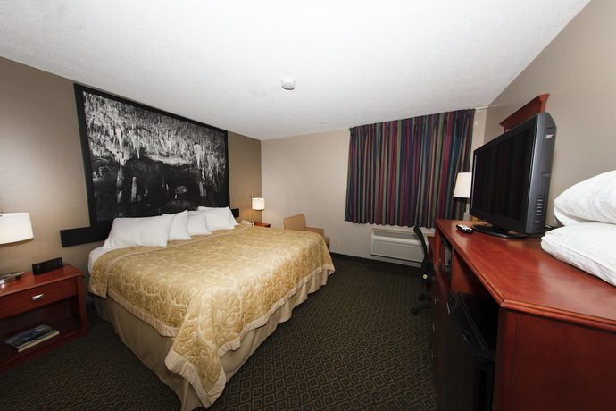 Imagen de la habitación del Hotel Super 8 By Wyndham St Charles. Foto 8