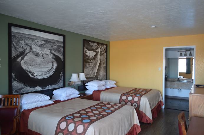 Imagen de la habitación del Hotel Super 8 By Wyndham St. George Ut. Foto 10