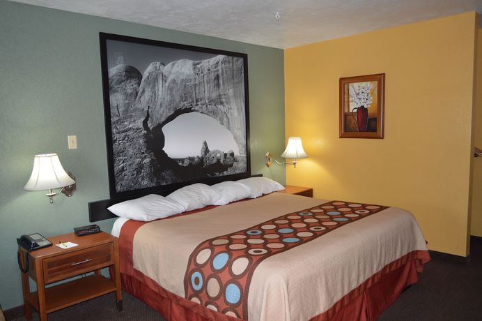 Imagen de la habitación del Hotel Super 8 By Wyndham St. George Ut. Foto 12