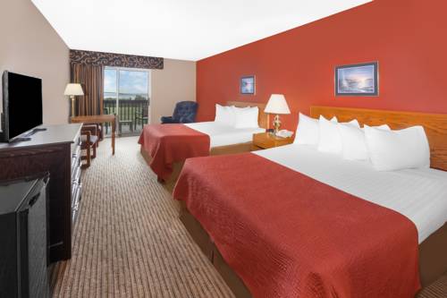 Imagen de la habitación del Hotel Super 8 By Wyndham St. Ignace. Foto 8