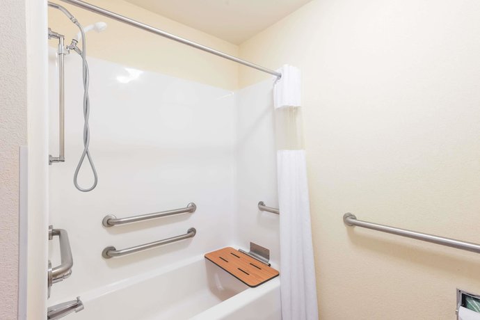 Imagen de la habitación del Hotel Super 8 By Wyndham St Robert Ft Leonard Wood Area. Foto 6