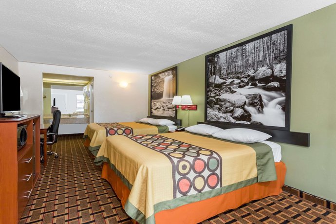 Imagen de la habitación del Hotel Super 8 By Wyndham Stafford. Foto 8