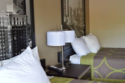 Imagen de la habitación del Hotel Super 8 By Wyndham Stockbridge. Foto 1